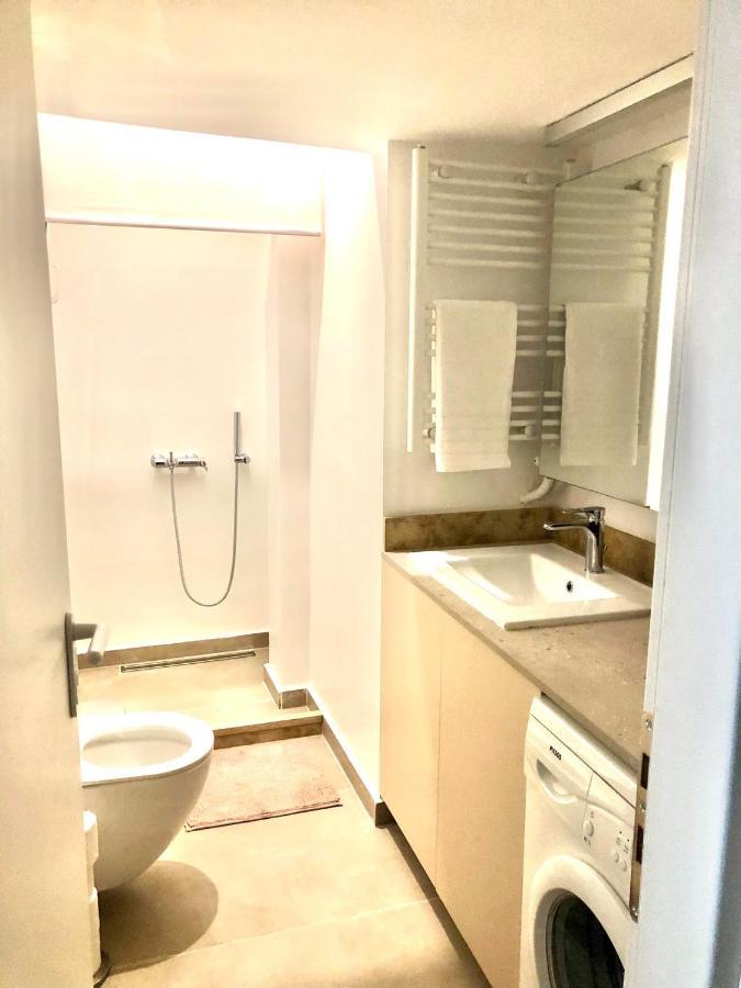 Bright Spacious Modern 3Rd Flr City Oasis-Sleeps 5 Daire Atina Dış mekan fotoğraf